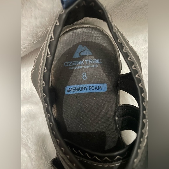 Ozark TRAIL MEN SANDALS IN SIZE 8 hiking trails outdoors memory foam - Picture 6 of 10